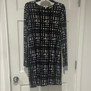 Michael Kors Black and White Geometric Long Sleeve Dress